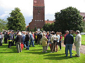 Kirchplatz Spatenstich1 S